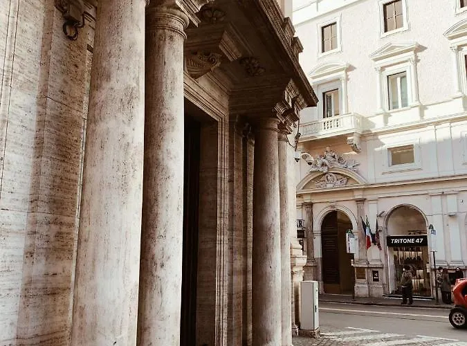 Konukevi Residenza Tritone - Trevi Fountain