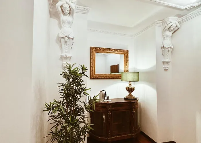 Residenza Tritone - Trevi Fountain Konukevi 4*