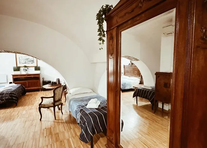 Residenza Tritone - Trevi Fountain Penzion 4*