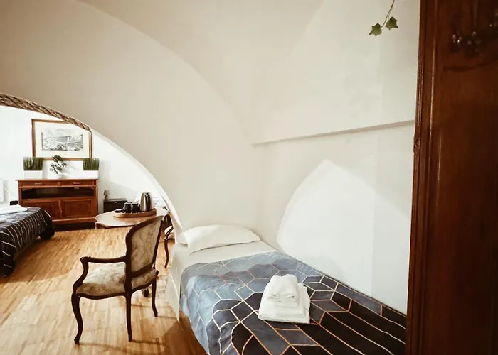 Residenza Tritone - Trevi Fountain Konukevi 4*